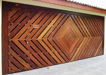 Portões de Madeira